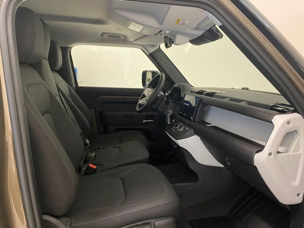 Land Rover Defender usata a Novara (3)