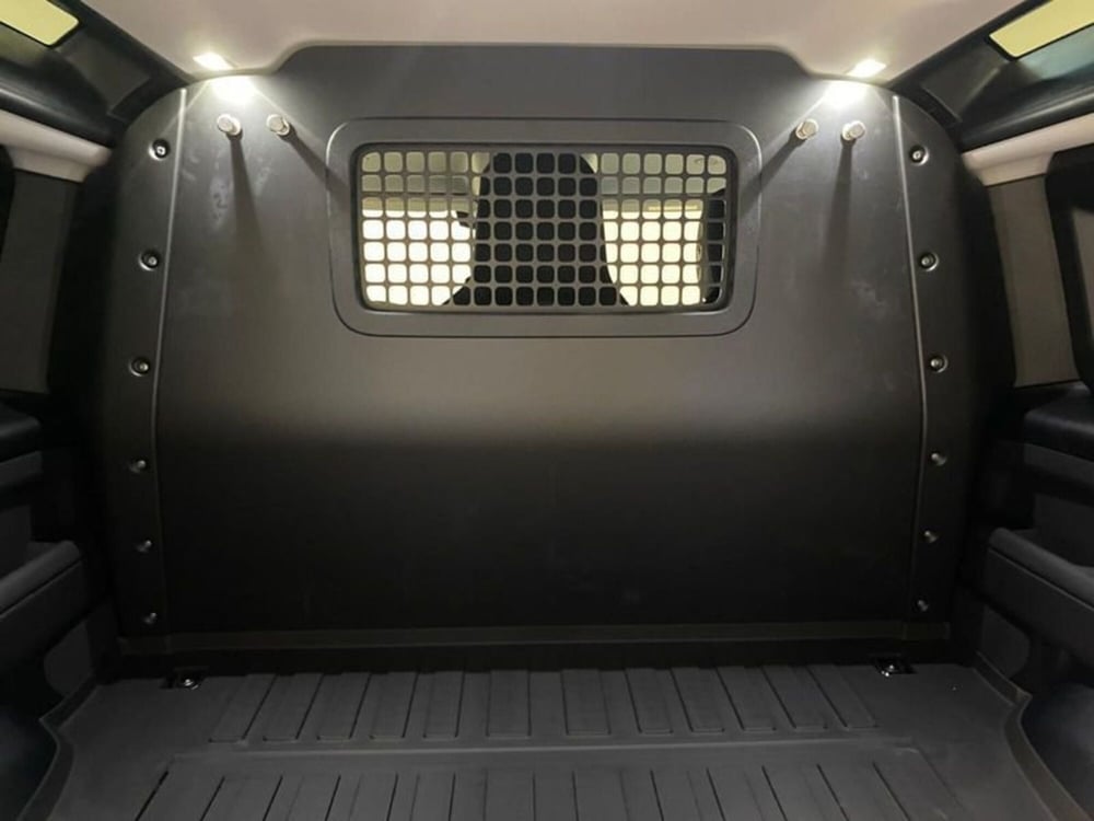 Land Rover Defender usata a Novara (5)