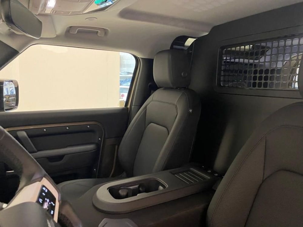 Land Rover Defender usata a Novara (7)