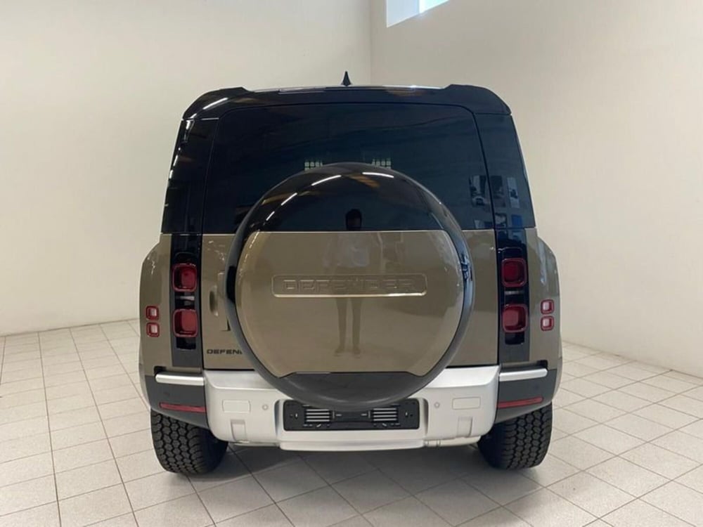Land Rover Defender usata a Novara (9)