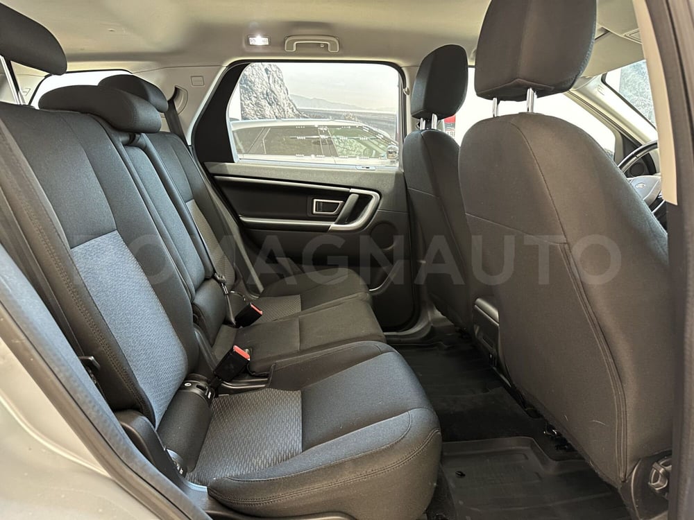 Land Rover Discovery Sport usata a Forlì-Cesena (13)