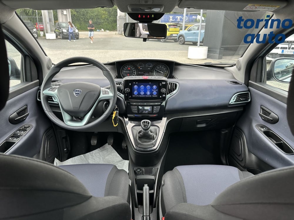 Lancia Ypsilon usata a Torino (14)