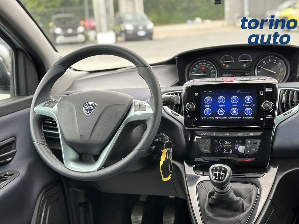 Lancia Ypsilon usata a Torino (16)