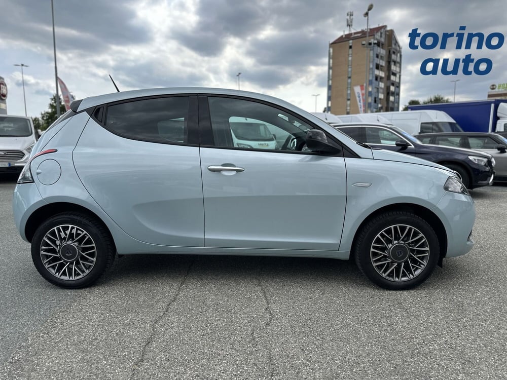 Lancia Ypsilon usata a Torino (8)