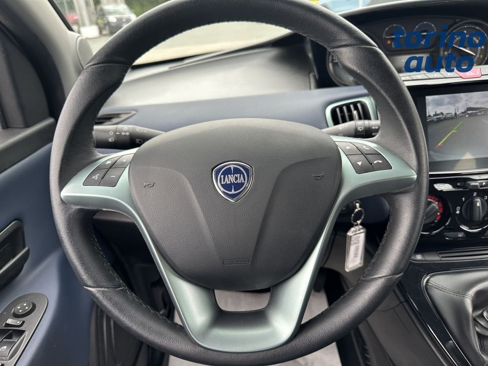 Lancia Ypsilon usata a Torino (17)