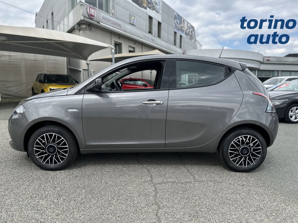 Lancia Ypsilon usata a Torino (4)