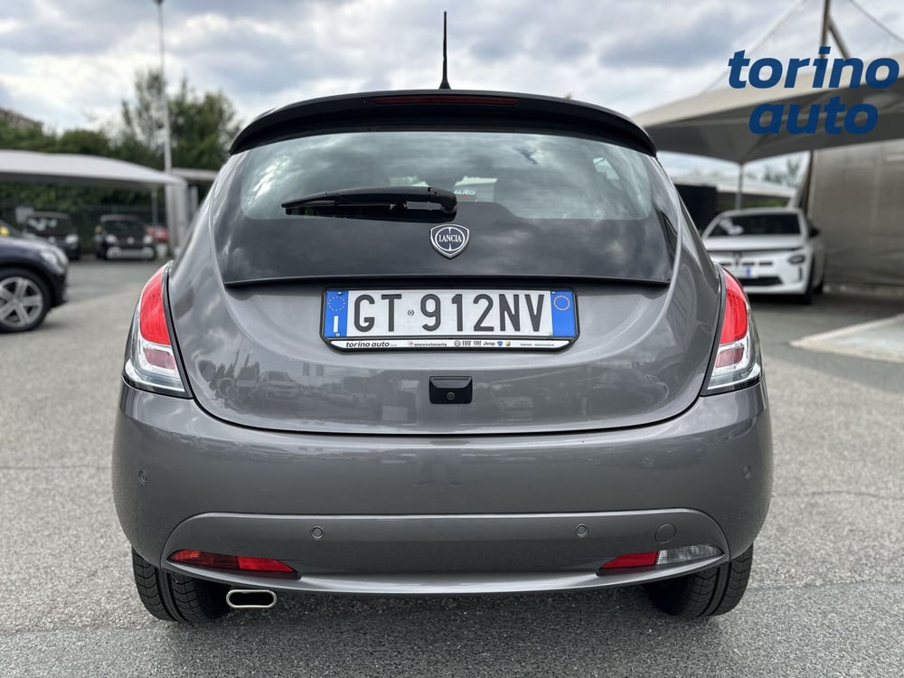 Lancia Ypsilon usata a Torino (6)