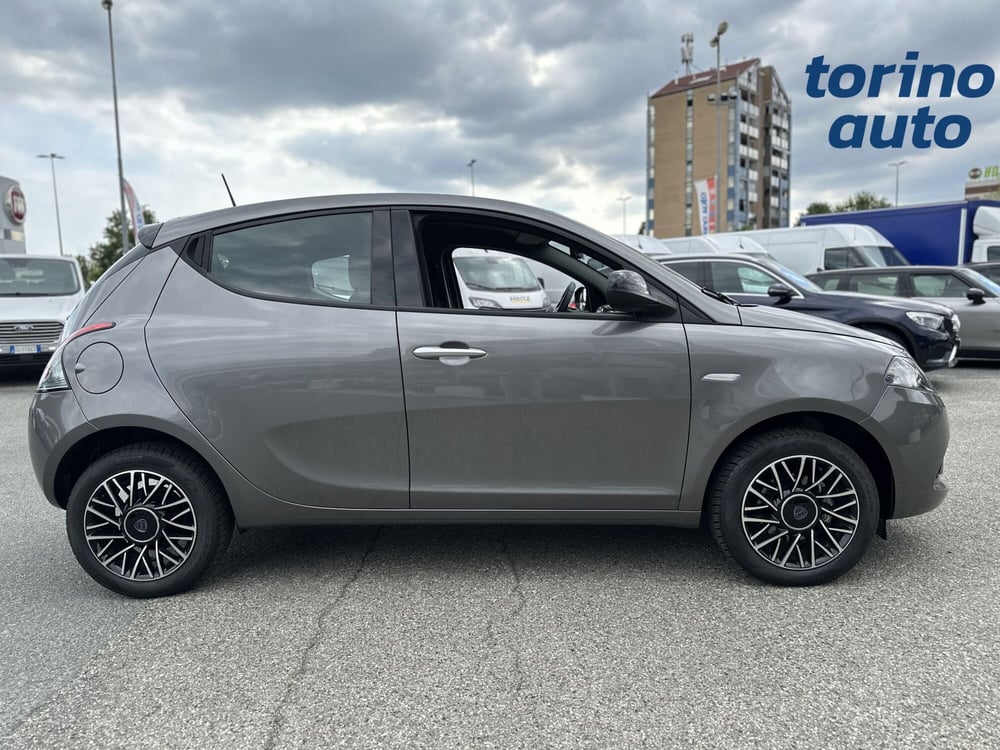 Lancia Ypsilon usata a Torino (8)