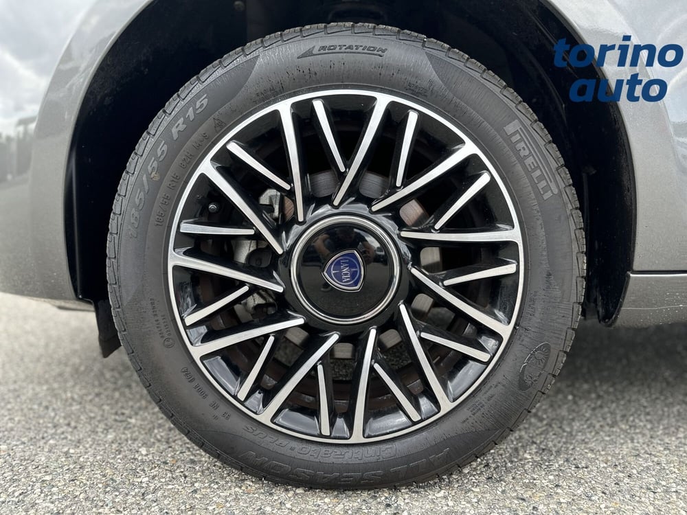 Lancia Ypsilon usata a Torino (9)