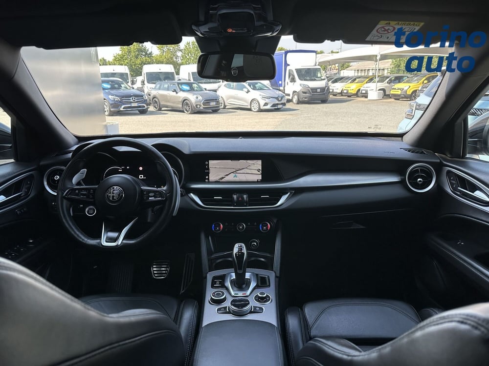 Alfa Romeo Stelvio usata a Torino (15)