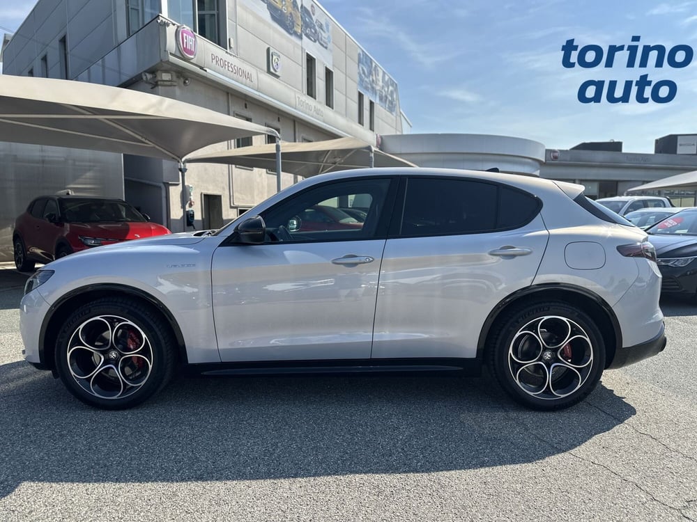 Alfa Romeo Stelvio usata a Torino (4)
