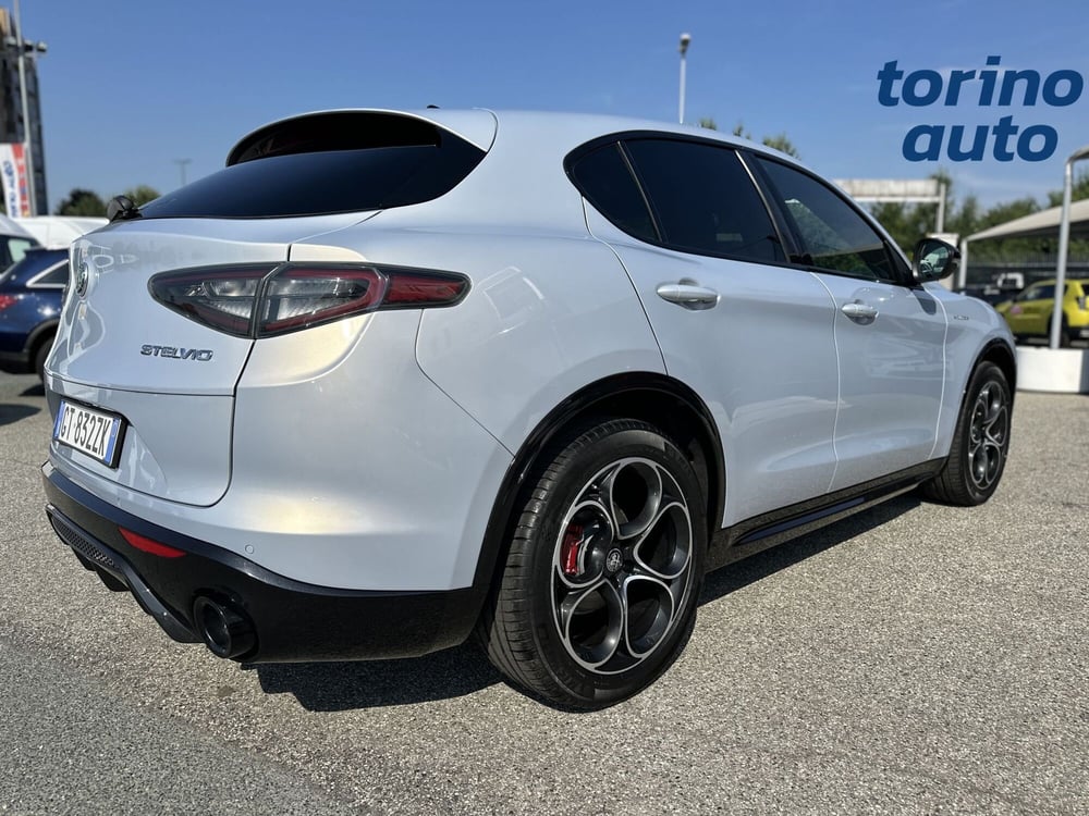 Alfa Romeo Stelvio usata a Torino (7)
