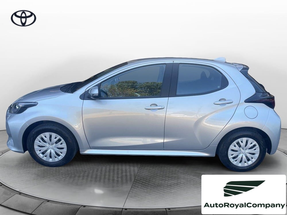 Toyota Yaris nuova a Roma (2)