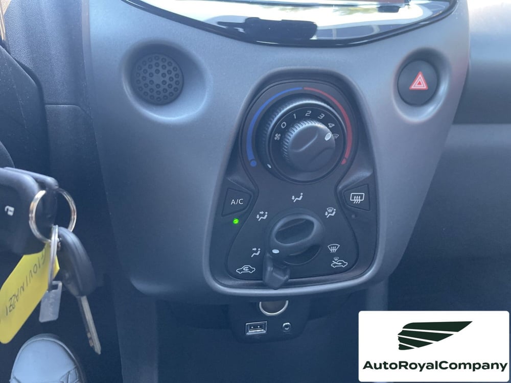 Toyota Aygo usata a Roma (17)