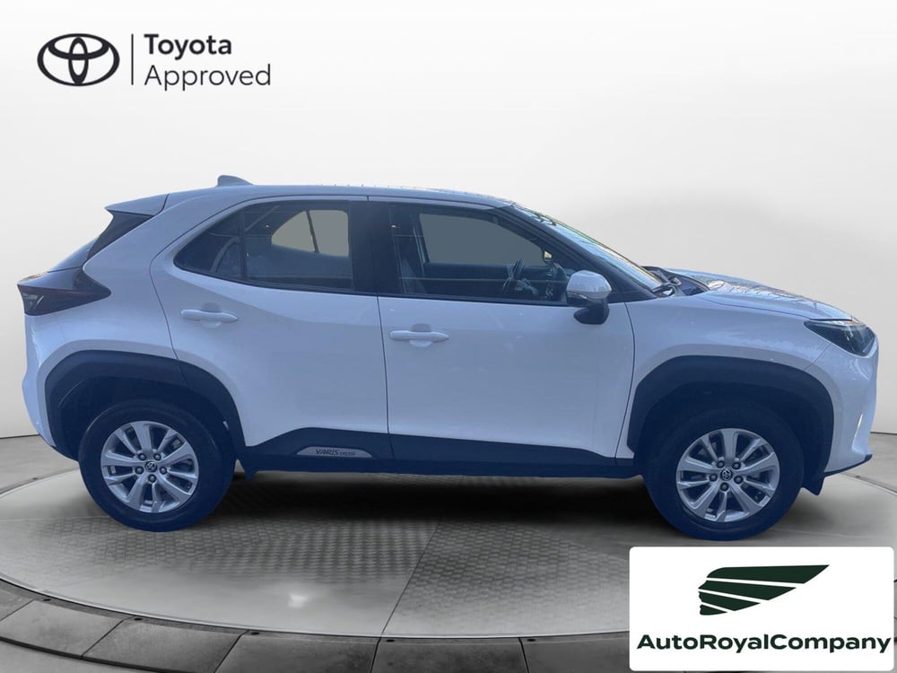 Toyota Yaris Cross usata a Roma (7)