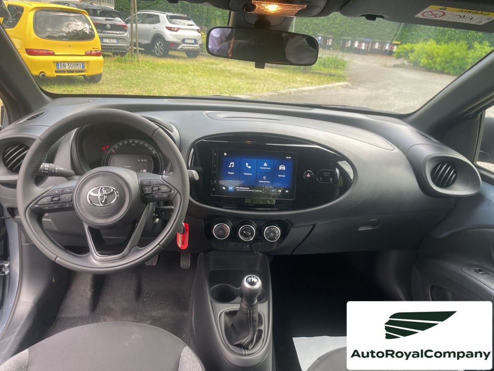 Toyota Aygo X nuova a Roma (11)