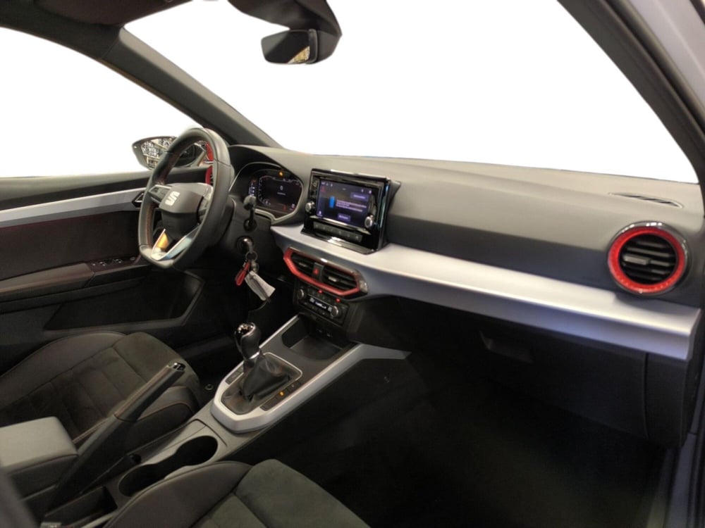 SEAT Arona usata a Udine (13)