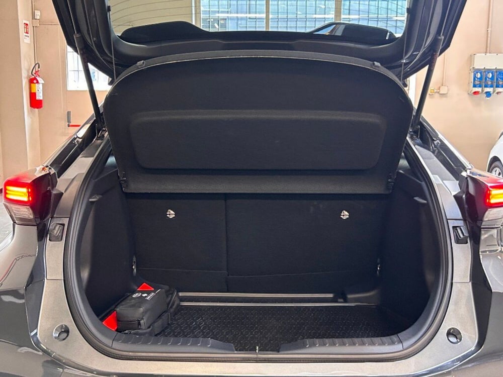 Toyota Toyota C-HR usata a Verona (11)