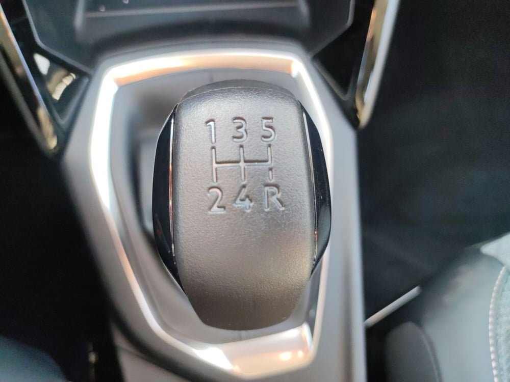 Peugeot 208 nuova a Latina (17)