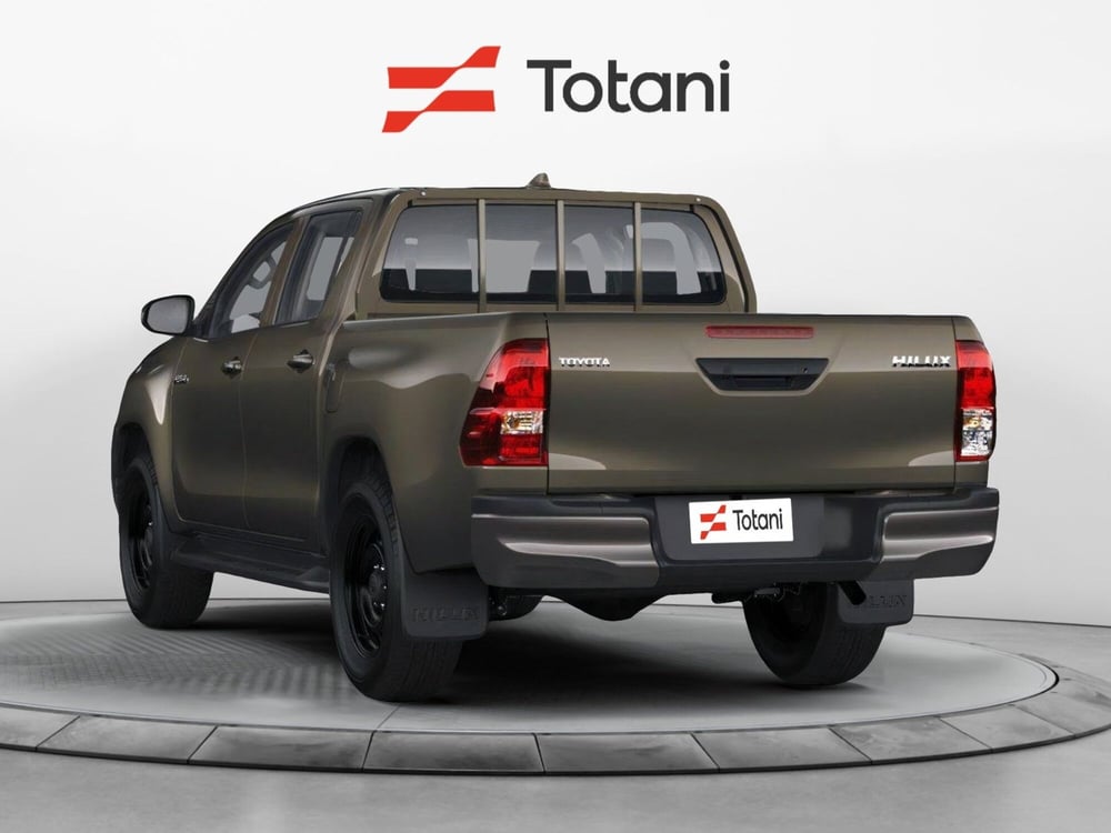 Toyota Hilux nuova a L'Aquila (5)