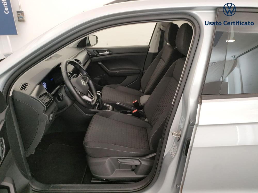 Volkswagen T-Cross usata a Varese (11)