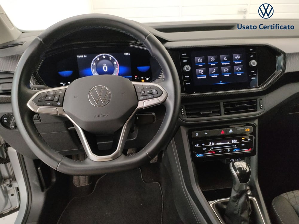 Volkswagen T-Cross usata a Varese (15)
