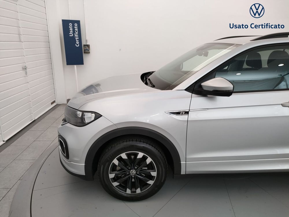 Volkswagen T-Cross usata a Varese (8)