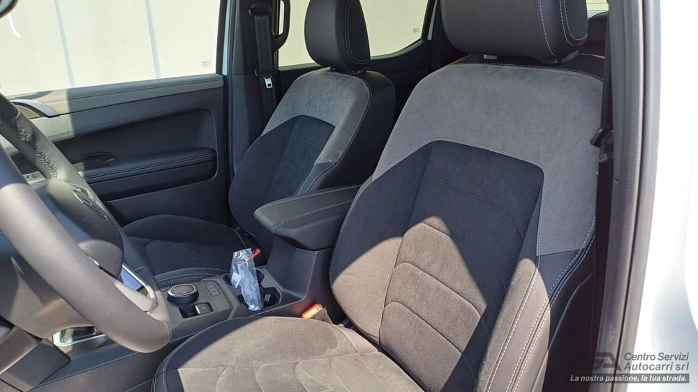Volkswagen Amarok nuova a Bologna (11)