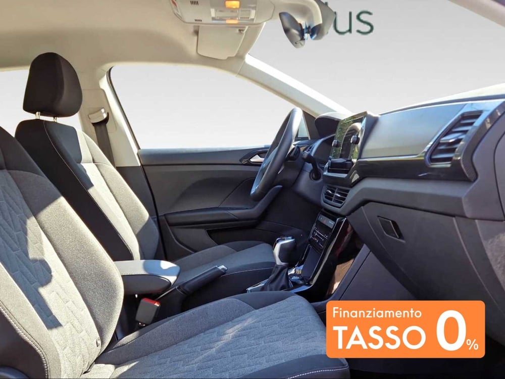 Volkswagen T-Cross usata  (12)