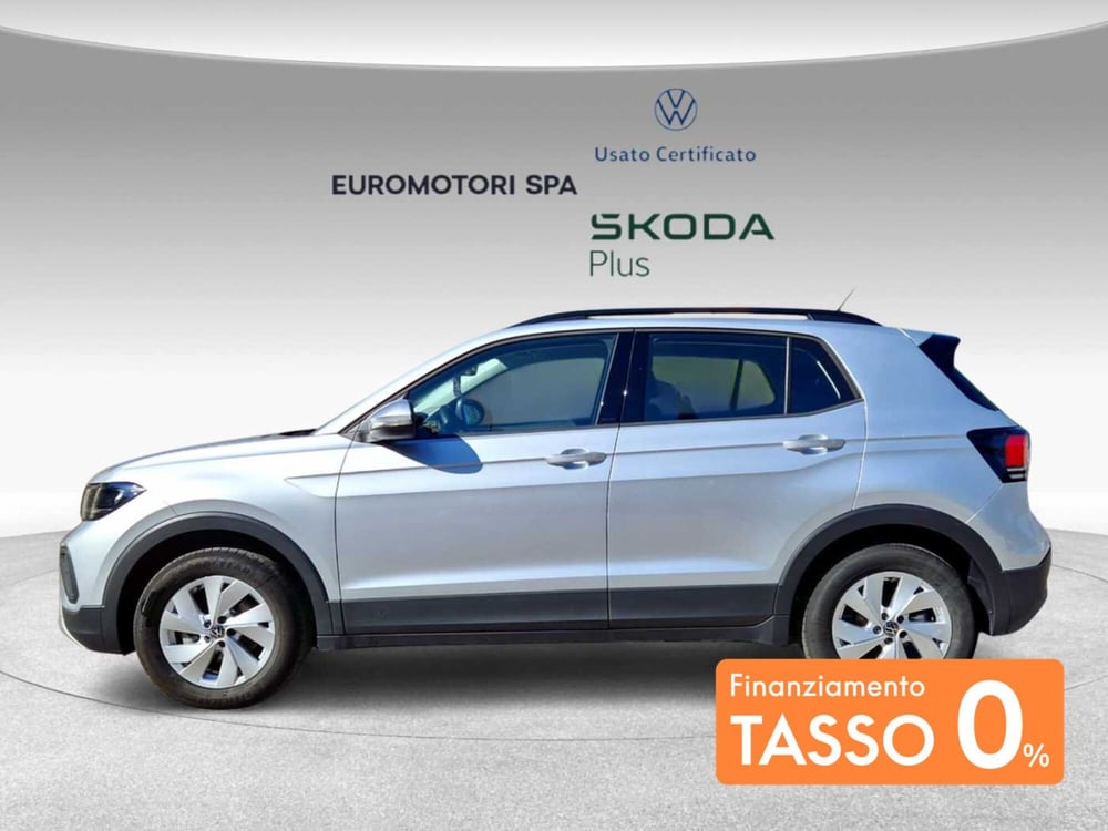 Volkswagen T-Cross usata  (2)