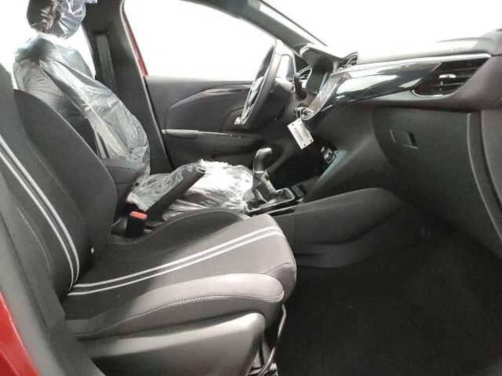 Opel Corsa nuova a Teramo (15)