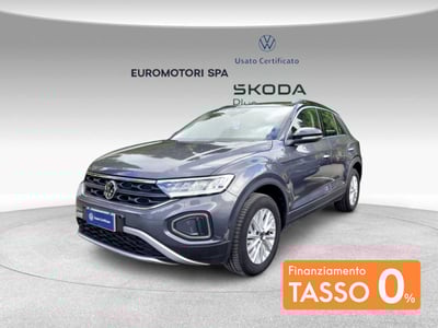 Volkswagen T-Roc 2.0 tdi Life 150cv dsg del 2023 usata a Monteriggioni