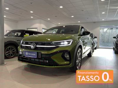 Volkswagen Taigo 1.0 TSI 110 CV R-Line nuova a Monteriggioni
