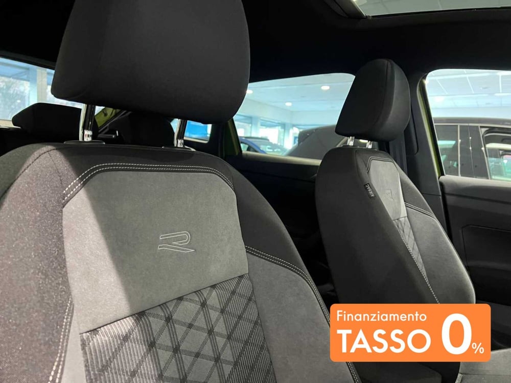 Volkswagen Taigo nuova a Siena (12)