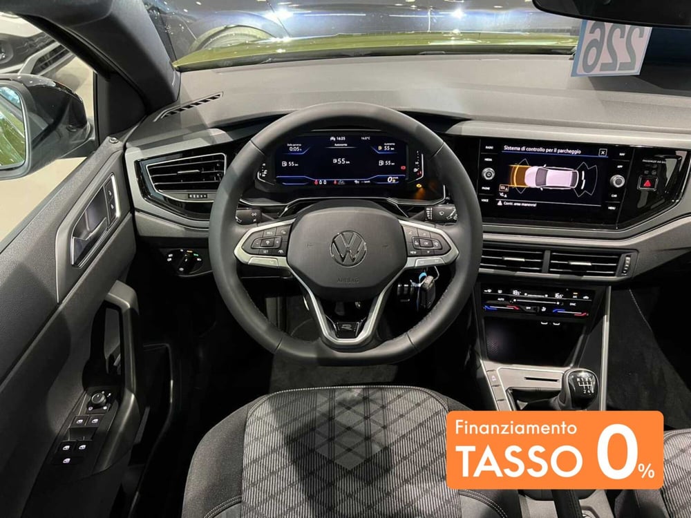 Volkswagen Taigo nuova a Siena (5)