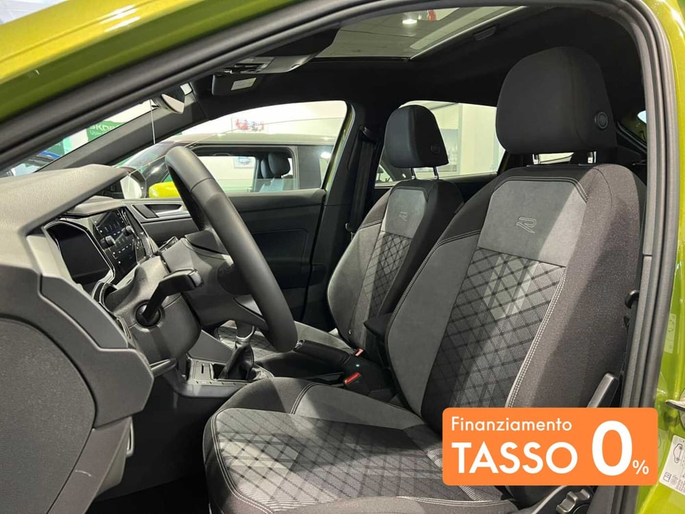 Volkswagen Taigo nuova a Siena (8)