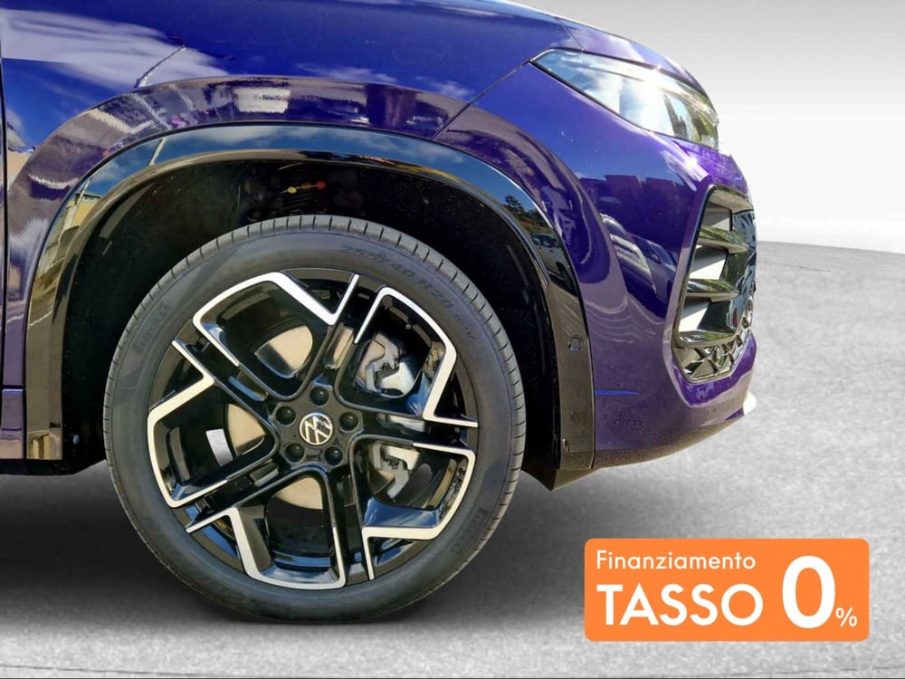 Volkswagen Tayron nuova a Siena (15)