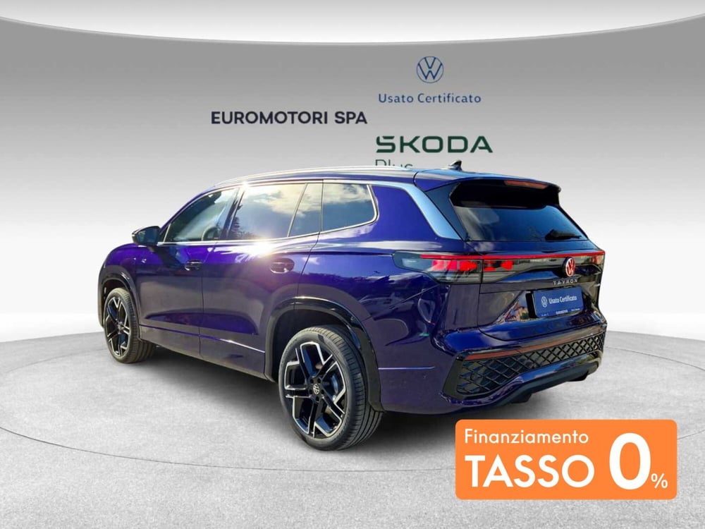 Volkswagen Tayron nuova a Siena (3)