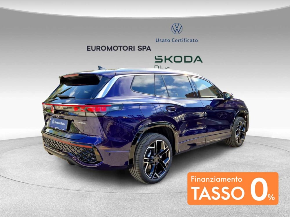 Volkswagen Tayron nuova a Siena (4)