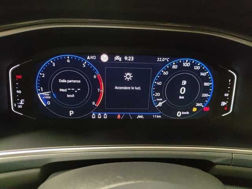 Volkswagen T-Roc nuova a Como (10)