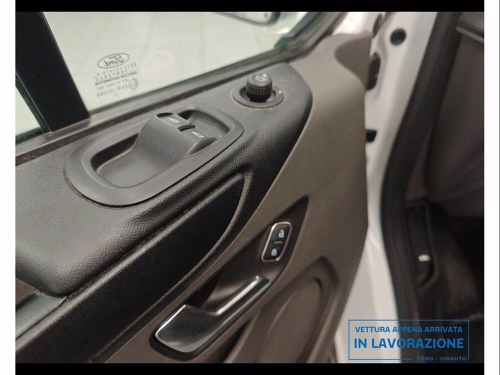 Ford Transit Custom Furgone usata a Catania (10)