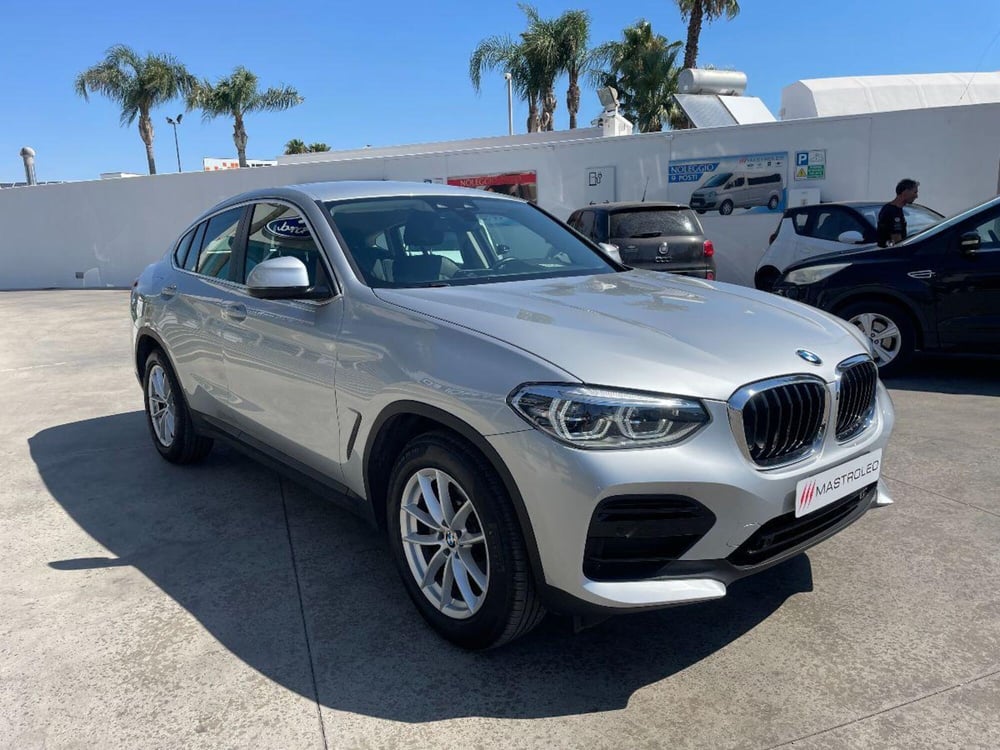 BMW X4 usata a Lecce (8)