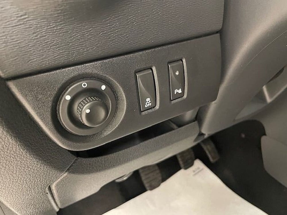 Dacia Lodgy usata a Alessandria (14)