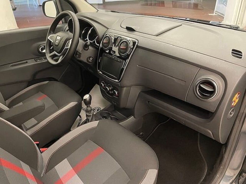 Dacia Lodgy usata a Alessandria (6)
