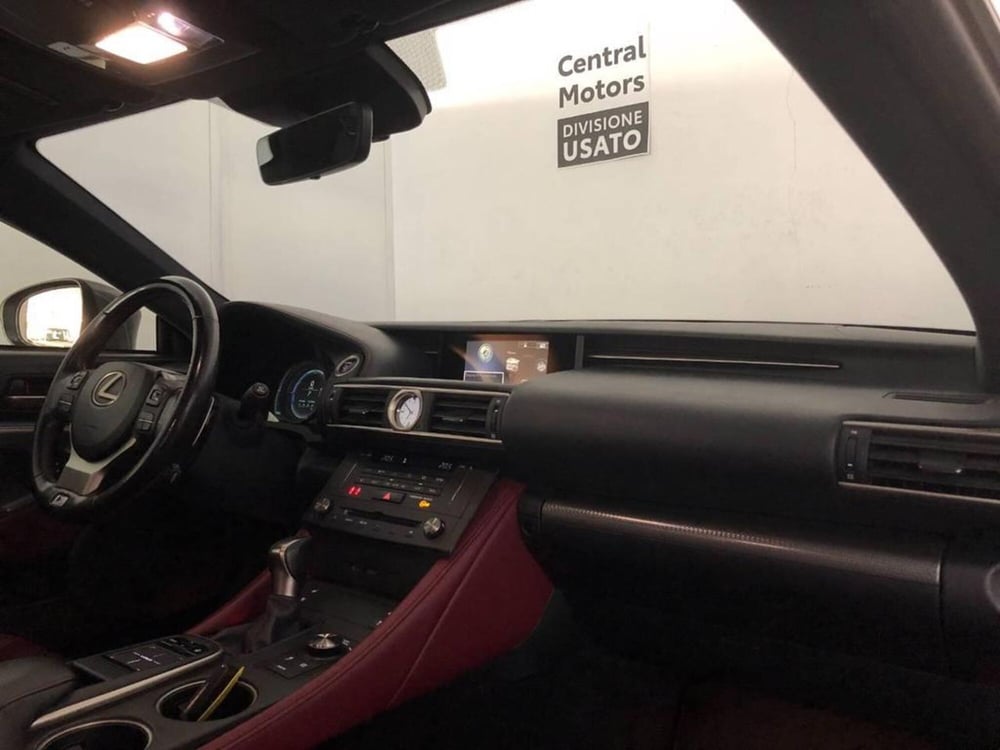 Lexus RC usata a Torino (9)