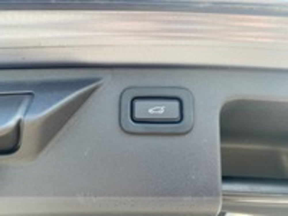 Land Rover Discovery Sport usata a Udine (13)