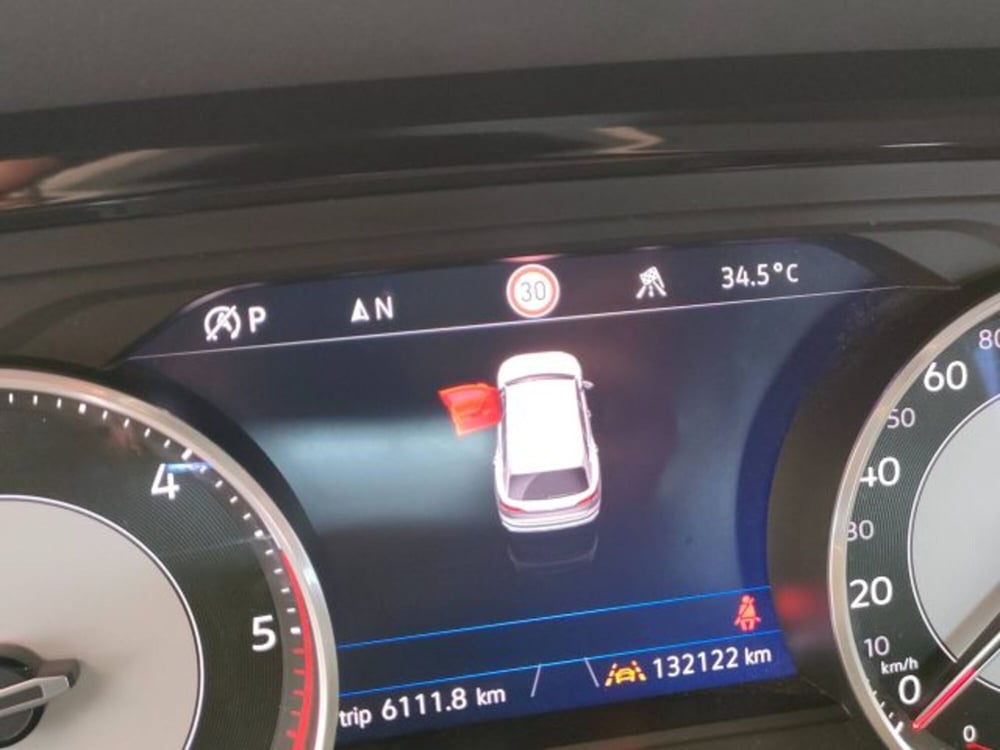 Volkswagen Touareg usata a Teramo (16)