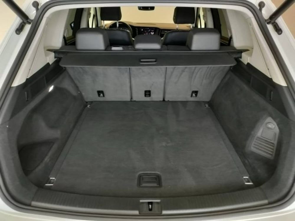 Volkswagen Touareg usata a Teramo (5)