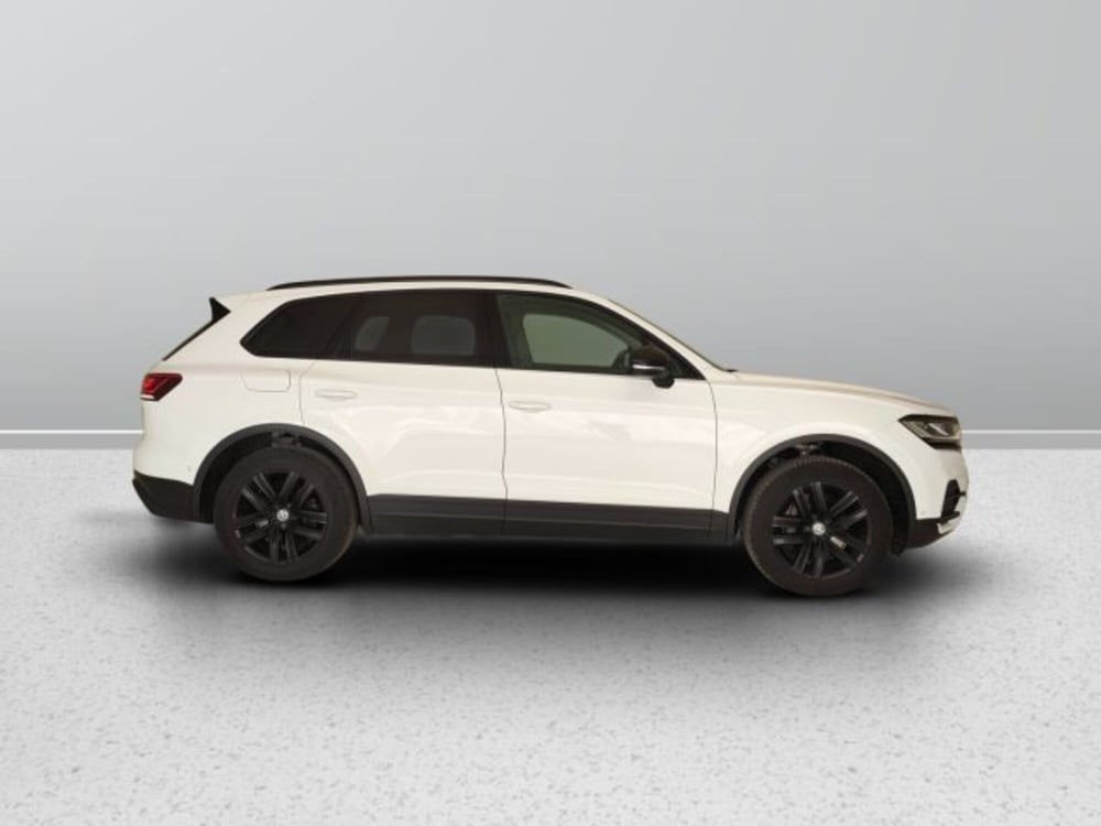 Volkswagen Touareg usata a Teramo (7)
