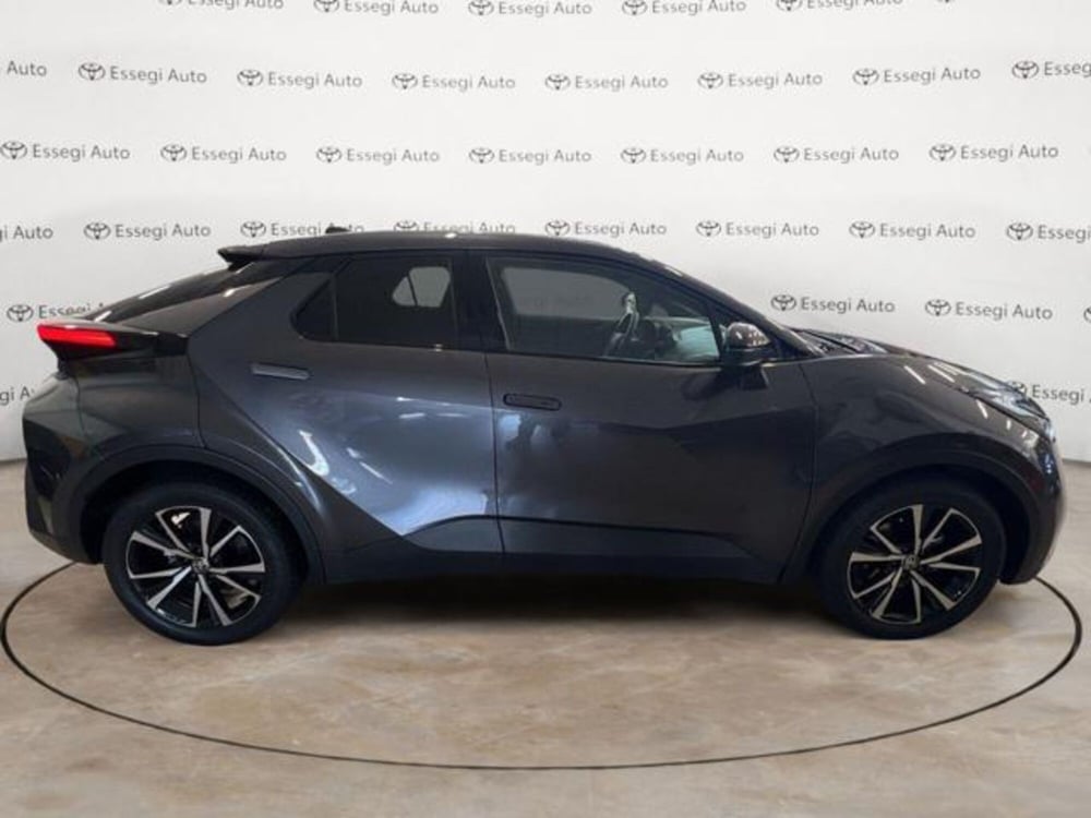 Toyota Toyota C-HR usata a Vercelli (14)